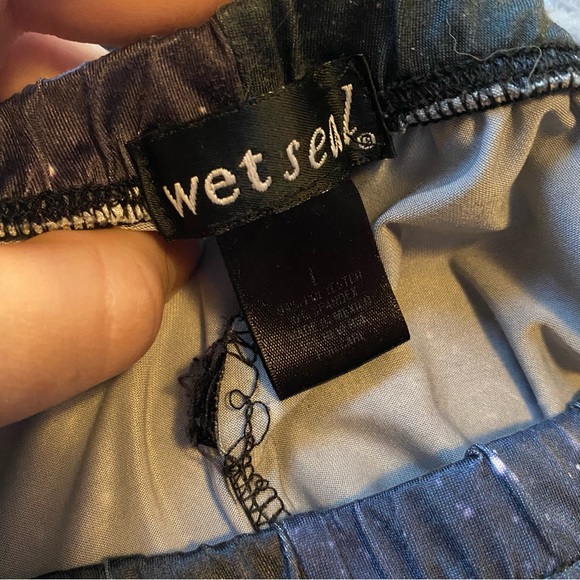 Wet Seal Printed Leggings - Picture 3 of 4